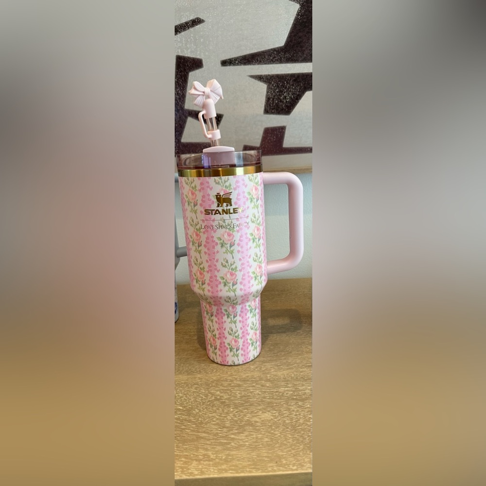 SOLD OUT Love Shack Fancy x Stanley Limited Edition Collab - PINK 40oz Tumbler